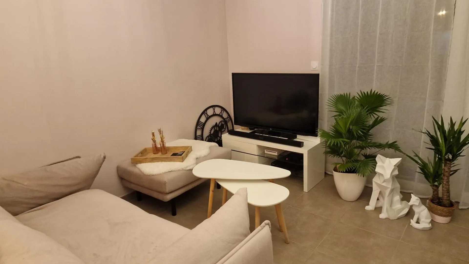 Apartment Residence Neuve Avec Parking Interieur Et Balcon Vienne